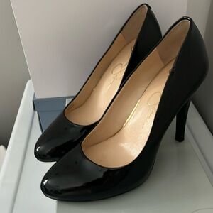 Jessica Simpson black patent heels size 9